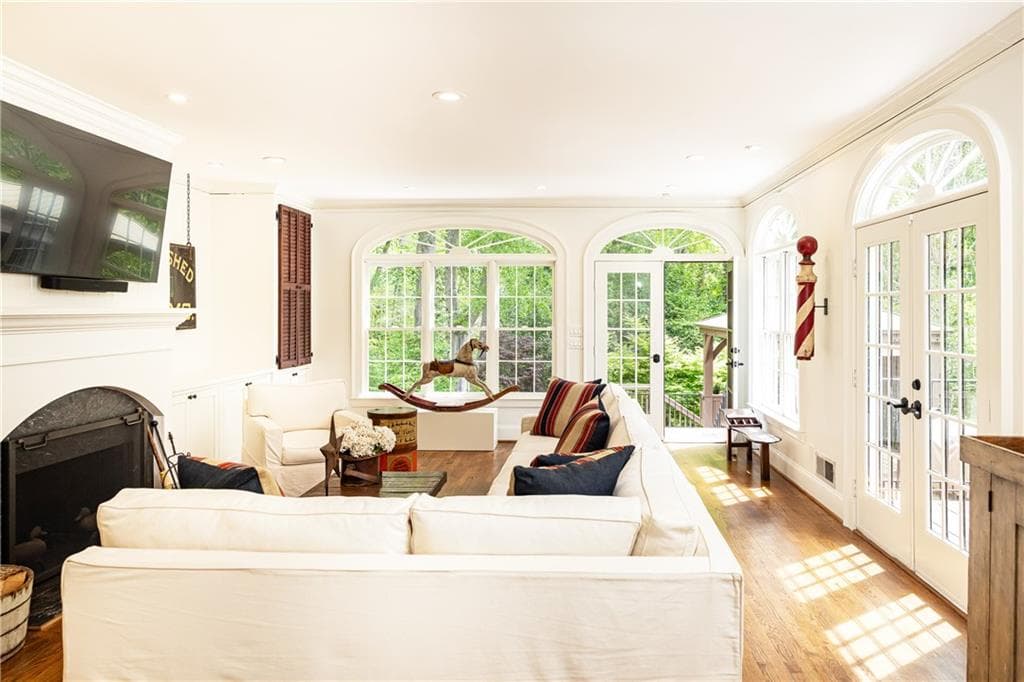 3 bedroom, 3 bathroom, 2,910 sq ft single family residence for sale at 2639 Acorn Avenue, Atlanta, GA 30305 — photo 10