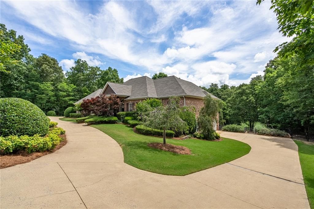 5 bedroom, 5 bathroom, 4,525 sq ft single family residence for sale at 130 Wildflower Road, Rome, GA 30161 — photo 3