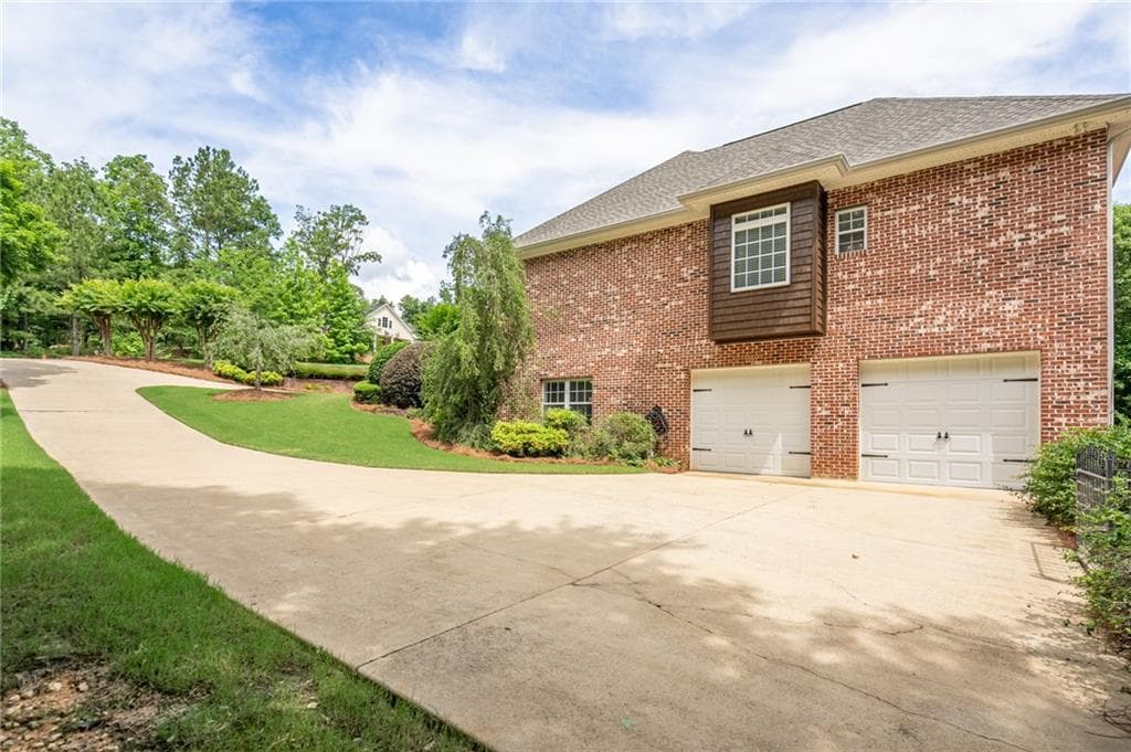 5 bedroom, 5 bathroom, 4,525 sq ft single family residence for sale at 130 Wildflower Road, Rome, GA 30161 — photo 4