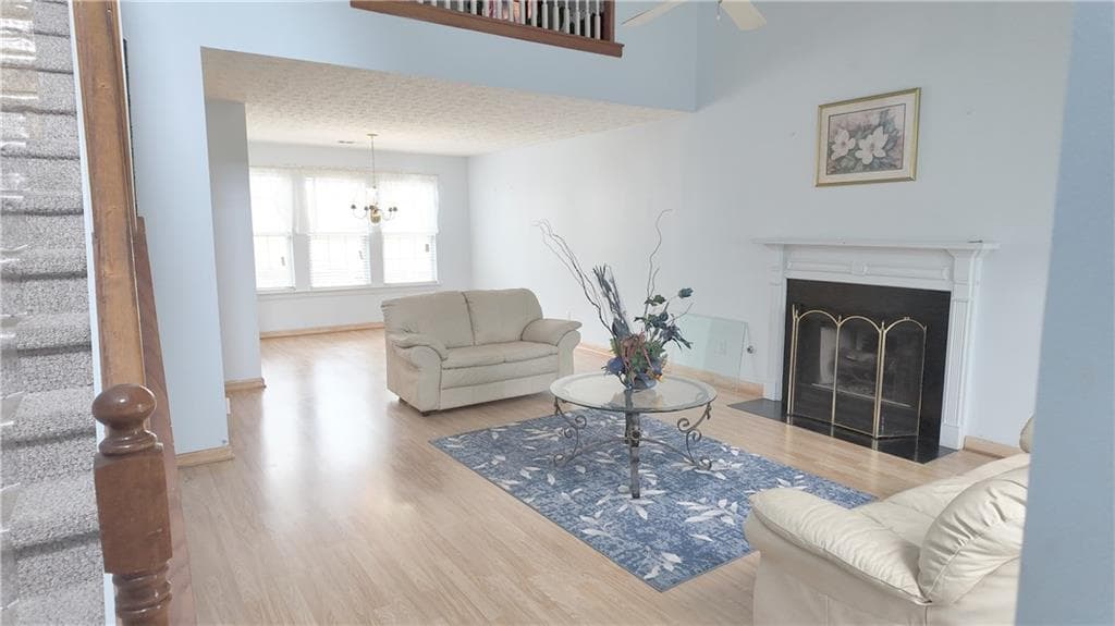 3 bedroom, 3 bathroom, 1,879 sq ft single family residence for sale at 6195 Glacier Run, Norcross, GA 30093 — photo 2