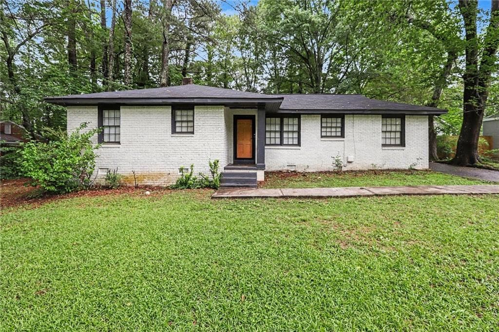 3 bedroom, 2 bathroom, 1,540 sq ft single family residence for rent at 3743 Poplar Drive, Clarkston, GA 30021 for $1,800 a month — photo 2