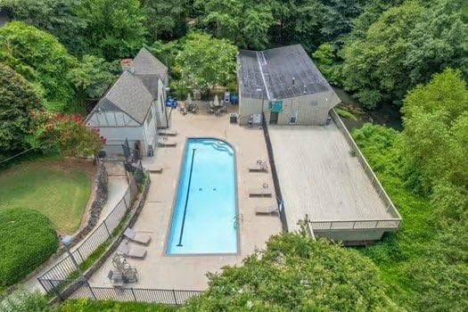2 bedroom, 2 bathroom, 1,168 sq ft condominium for sale at 311 Lakemoore Drive, Atlanta, GA 30342 — photo 8