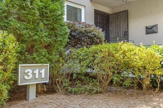 2 bedroom, 2 bathroom, 1,168 sq ft condominium for sale at 311 Lakemoore Drive, Atlanta, GA 30342 — photo 9