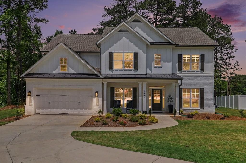 5 bedroom, 4 bathroom, 3,176 sq ft single family residence for sale at 1997 Shallowford Road, Marietta, GA 30066 — photo 2