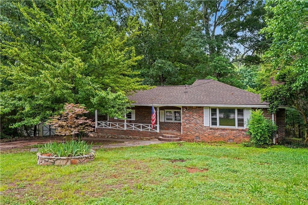 3 bedroom, 2 bathroom, 1,491 sq ft single family residence for sale at 3184 Klondike Road, Conyers, GA 30094 — photo 1 of 34