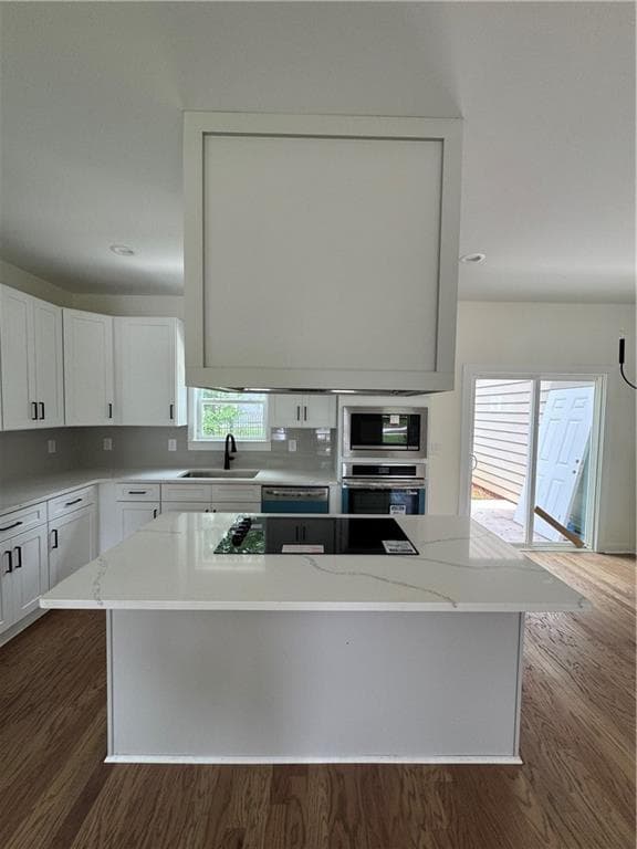3 bedroom, 3 bathroom, 2,000 sq ft single family residence for sale at 580 Glendale Road, Scottdale, GA 30079 — photo 7