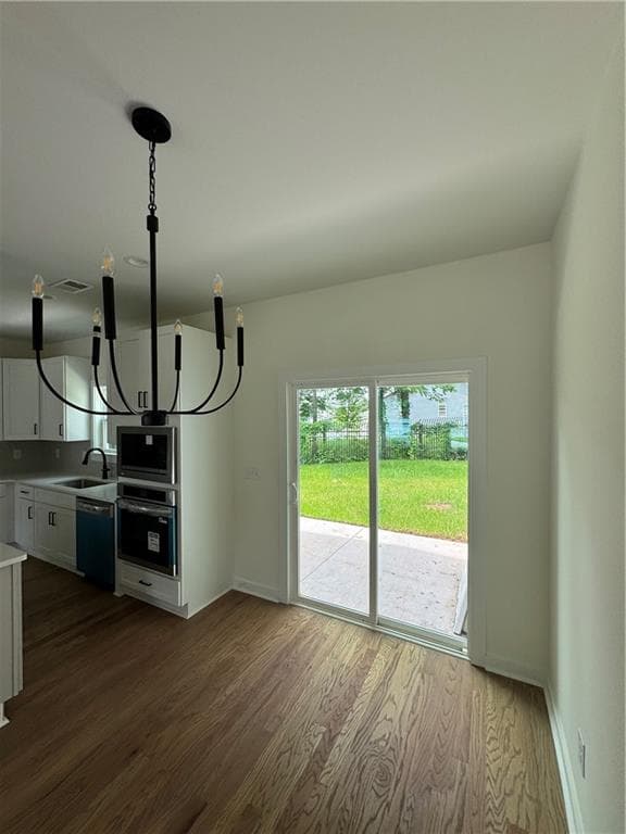3 bedroom, 3 bathroom, 2,000 sq ft single family residence for sale at 580 Glendale Road, Scottdale, GA 30079 — photo 10