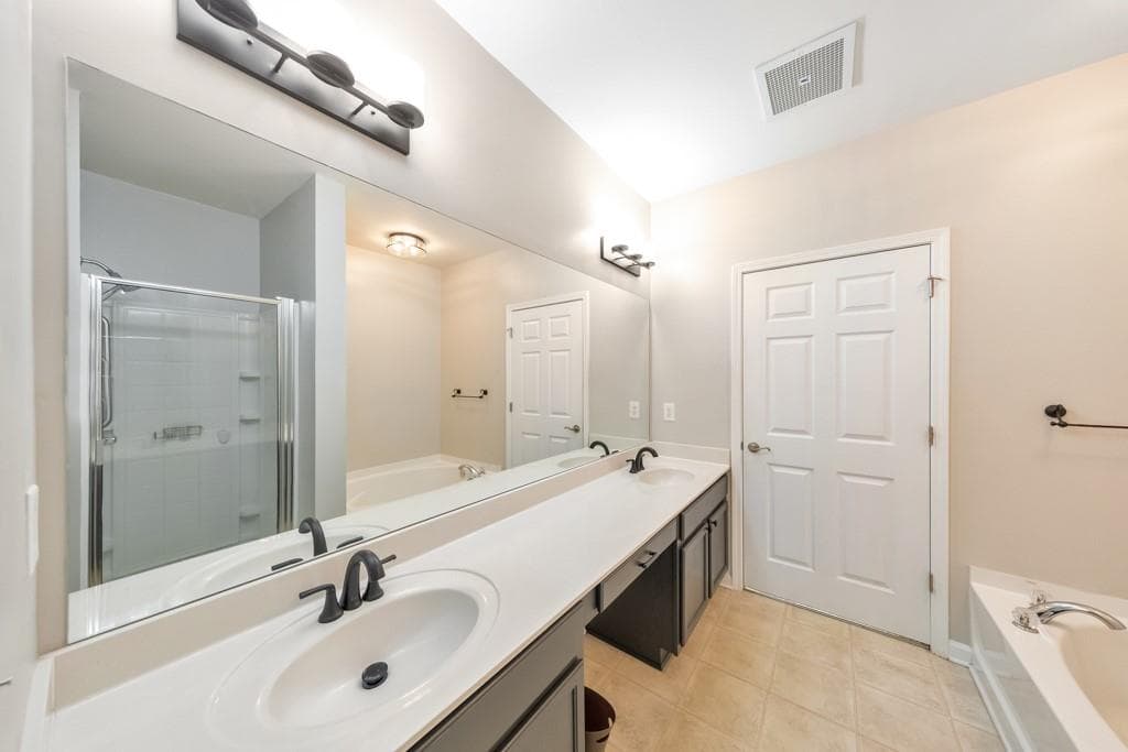 2 bedroom, 2 bathroom, 1,209 sq ft condominium for sale at 1965 Nocturne Drive 1208A, Alpharetta, GA 30009 — photo 5