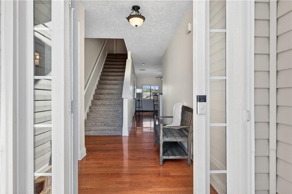 3 bedroom, 3 bathroom, 2,159 sq ft townhouse under contract at 172 Riley Circle, Dawsonville, GA 30534 — photo 4