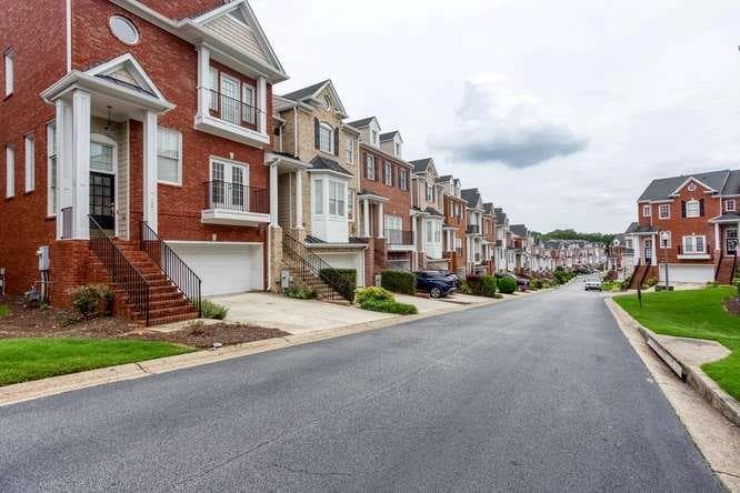1263 Creekside Place, Smyrna, GA 30082 — most recent listing photo