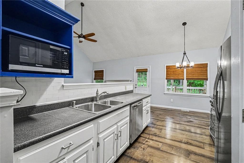 3 bedroom, 2 bathroom, 1,292 sq ft single family residence under contract at 597 Cedarcrest Road, Dallas, GA 30132 — photo 7
