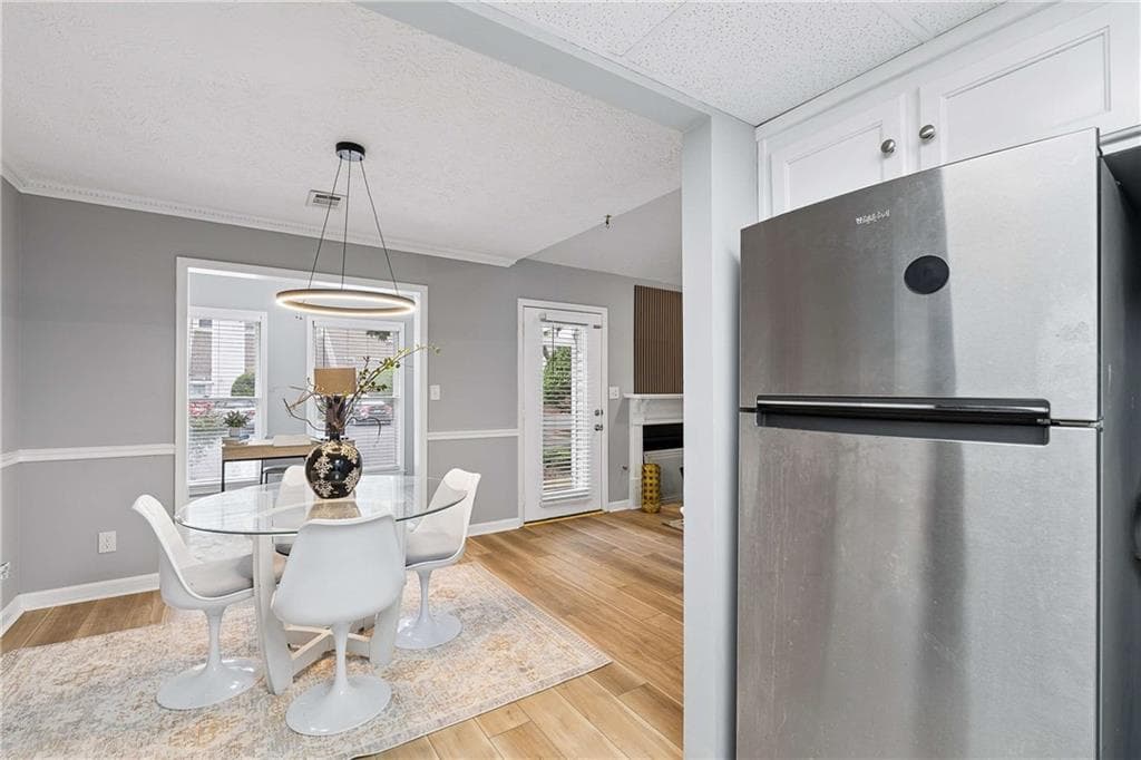 3 bedroom, 2 bathroom, 1,241 sq ft condominium for sale at 1728 Cotton Patch Lane, Alpharetta, GA 30004 — photo 6