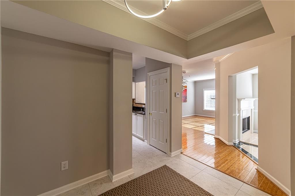 1 bedroom, 2 bathroom, 1,469 sq ft condominium for rent at 3275 Lenox Road 214, Atlanta, GA 30324 for $2,300 a month — photo 4