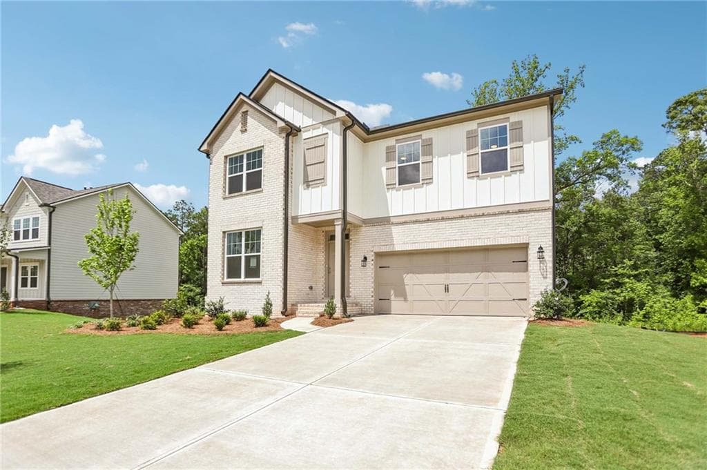 5 bedroom, 3 bathroom, 2,801 sq ft single family residence for sale at 5360 Heron Bay Boulevard, Locust Grove, GA 30248 — photo 2