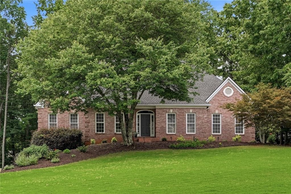 1095 Laurian Park Drive, Roswell, GA 30075 — most recent listing photo