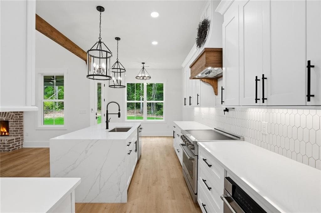 5 bedroom, 4 bathroom, 4,054 sq ft single family residence for sale at 4013 Jersey Covington Road, Covington, GA 30014 — photo 4