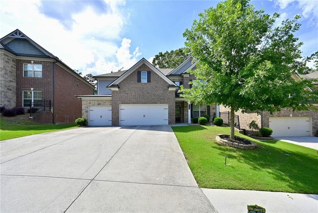 4 bedroom, 3 bathroom, 3,640 sq ft single family residence for sale at 3178 Ivy Crossing Drive, Buford, GA 30519 — photo 3