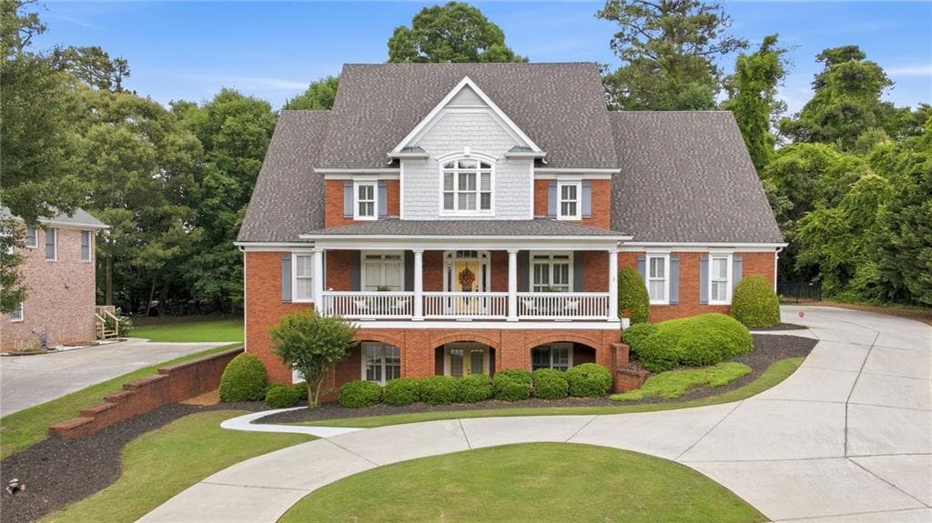 5 bedroom, 5 bathroom, 6,466 sq ft single family residence for sale at 2298 Bright Water Drive, Snellville, GA 30078 — photo 2