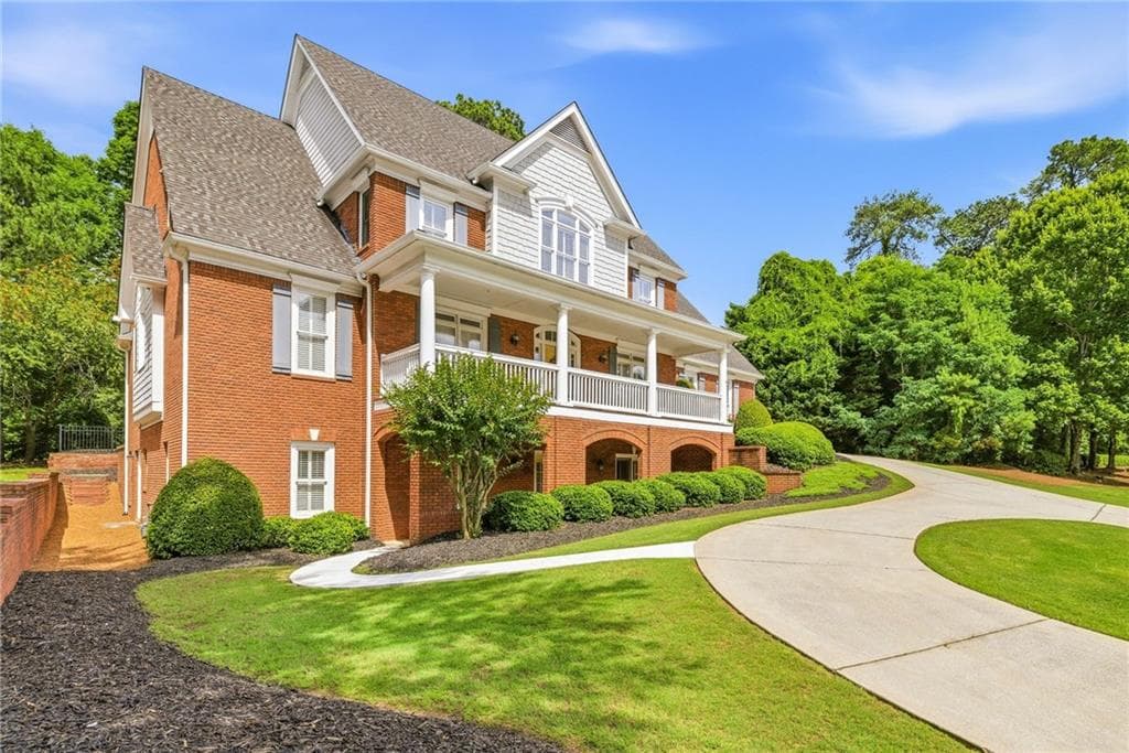 5 bedroom, 5 bathroom, 6,466 sq ft single family residence for sale at 2298 Bright Water Drive, Snellville, GA 30078 — photo 3