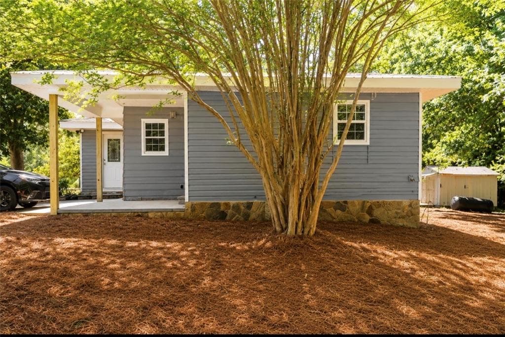 3 bedroom, 2 bathroom, 962 sq ft single family residence for sale at 45 New Bridge Road, Cleveland, GA 30528 — photo 2