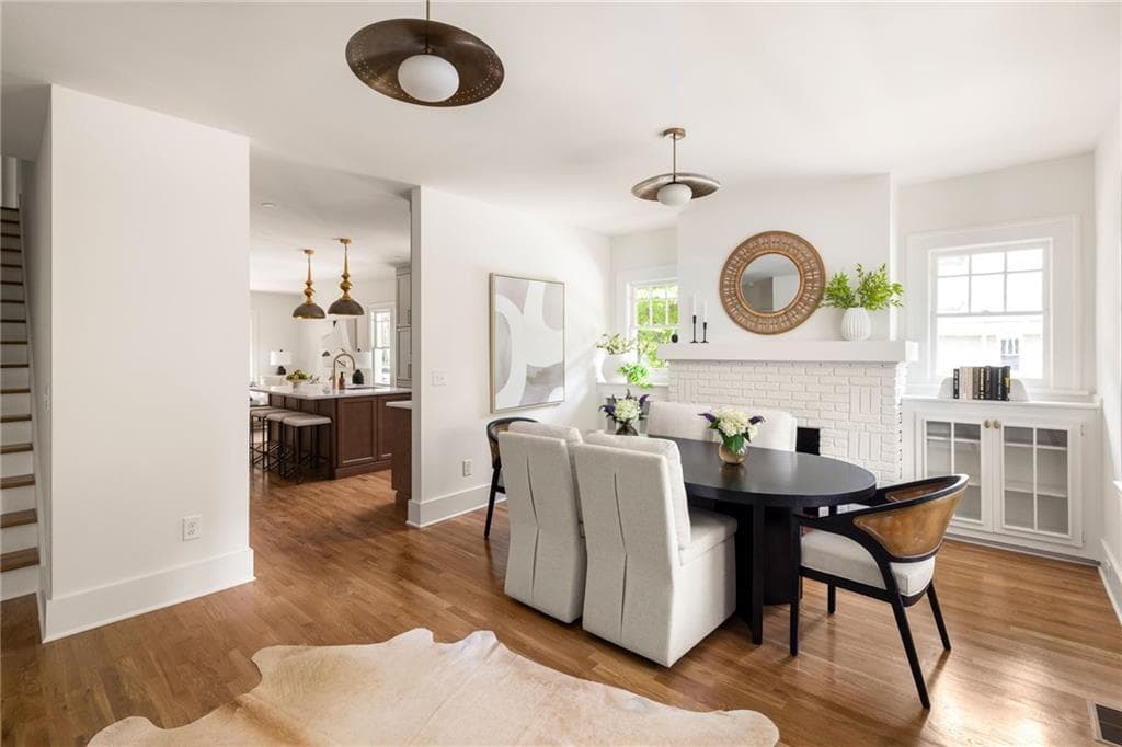 5 bedroom, 3 bathroom, 2,500 sq ft single family residence under contract at 1583 Mclendon Avenue, Atlanta, GA 30307 — photo 5