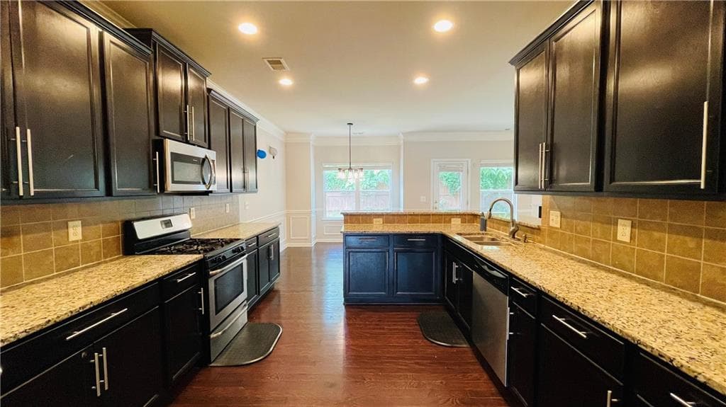 4 bedroom, 4 bathroom, 3,164 sq ft single family residence for sale at 1673 Wilson Manor Circle, Lawrenceville, GA 30045 — photo 5