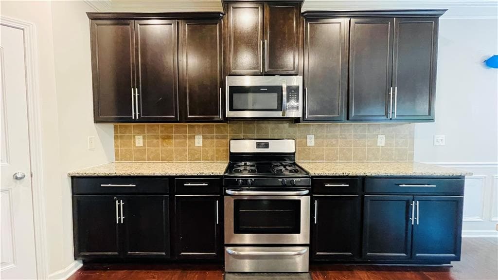 4 bedroom, 4 bathroom, 3,164 sq ft single family residence for sale at 1673 Wilson Manor Circle, Lawrenceville, GA 30045 — photo 6