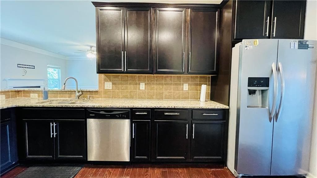 4 bedroom, 4 bathroom, 3,164 sq ft single family residence for sale at 1673 Wilson Manor Circle, Lawrenceville, GA 30045 — photo 7