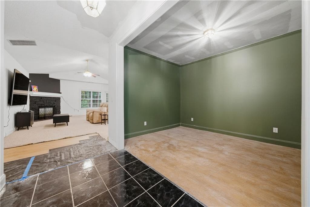 3 bedroom, 2 bathroom, 2,256 sq ft single family residence for sale at 359 Cannongate Road, Sharpsburg, GA 30277 — photo 6