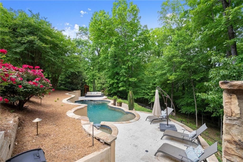 7 bedroom, 9 bathroom, 11,145 sq ft single family residence for sale at 117 Liberty Grove Pass, Alpharetta, GA 30004 — photo 5