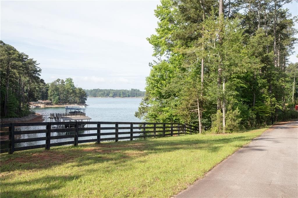 single family residence for sale at 5411 Mayflower Court, Gainesville, GA 30504 — photo 5