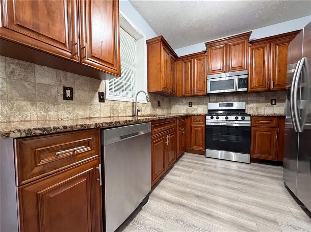 3 bedroom, 3 bathroom, 1,872 sq ft single family residence for sale at 371 Ethridge Drive, Kennesaw, GA 30144 — photo 6