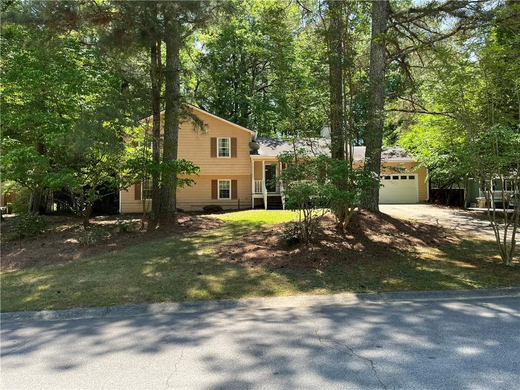 4 bedroom, 2 bathroom, 2,216 sq ft single family residence sold at 2340 Rockwell Drive, Buford, GA 30519