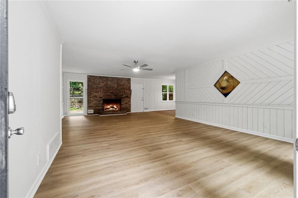 2 bedroom, 2 bathroom, 1,344 sq ft single family residence for sale at 1250 Allendale Drive, Cumming, GA 30041 — photo 4