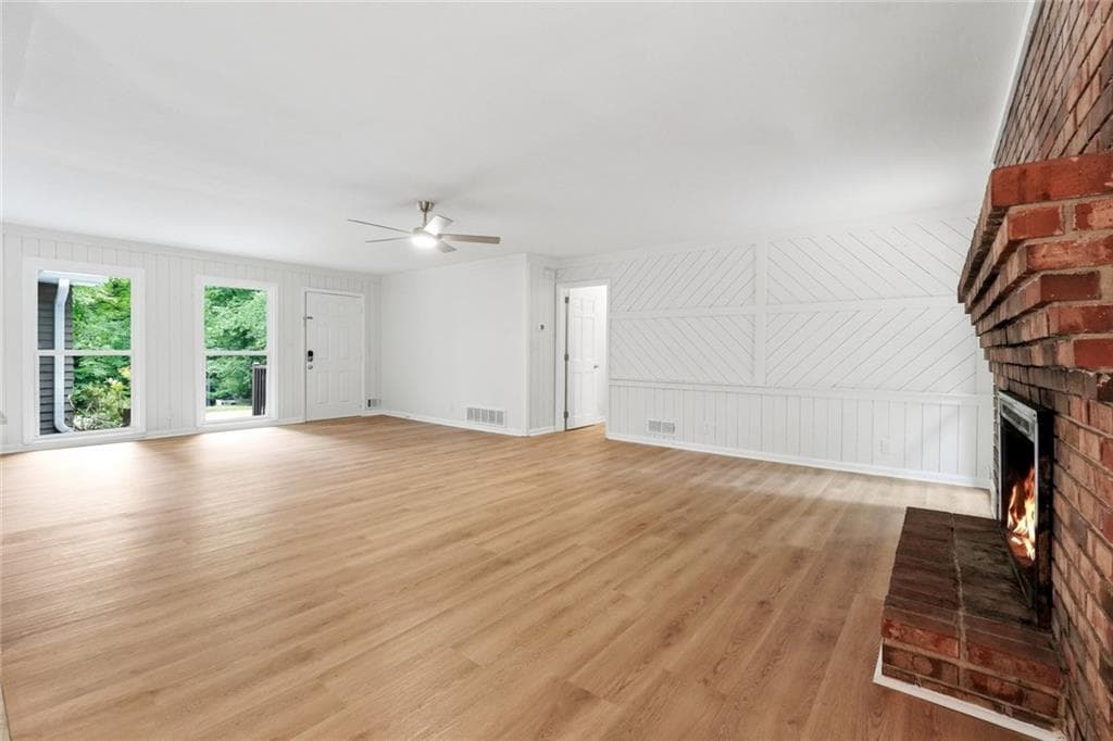 2 bedroom, 2 bathroom, 1,344 sq ft single family residence for sale at 1250 Allendale Drive, Cumming, GA 30041 — photo 6