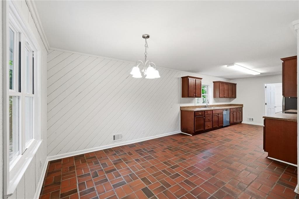 2 bedroom, 2 bathroom, 1,344 sq ft single family residence for sale at 1250 Allendale Drive, Cumming, GA 30041 — photo 7