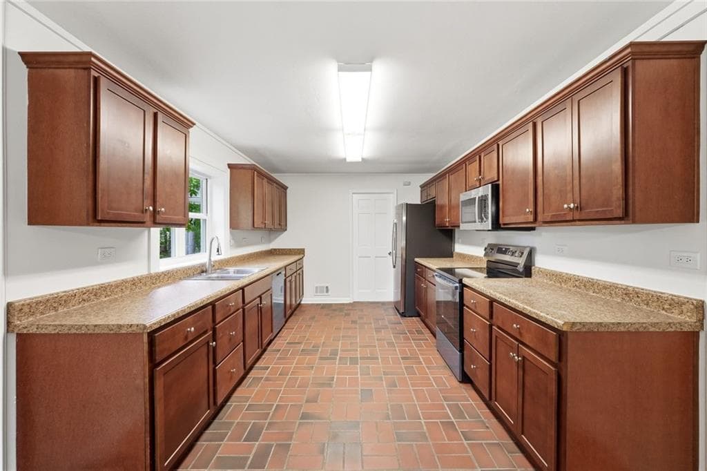 2 bedroom, 2 bathroom, 1,344 sq ft single family residence for sale at 1250 Allendale Drive, Cumming, GA 30041 — photo 8