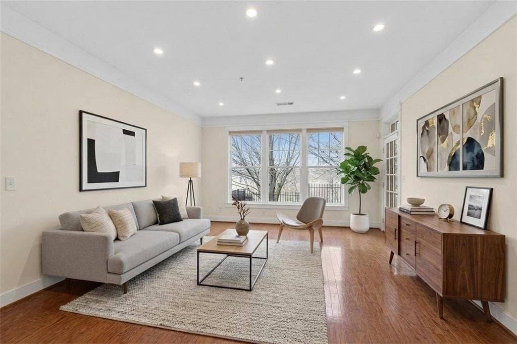 2 bedroom, 2 bathroom, 1,388 sq ft condominium for sale at 273 12th Street 210, Atlanta, GA 30309