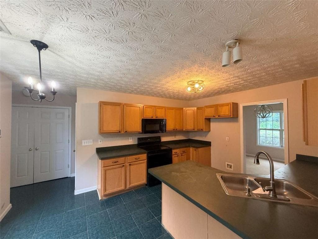 3 bedroom, 2 bathroom, 1,370 sq ft single family residence under contract at 50 Mote Crossing Road, Covington, GA 30016 — photo 3