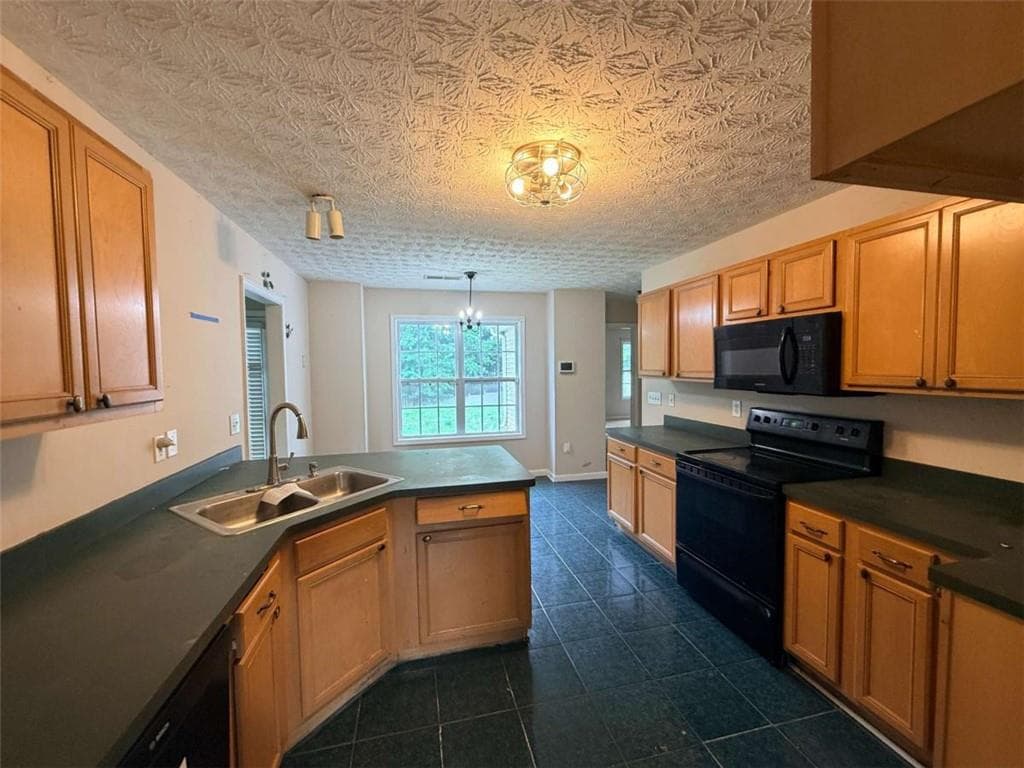3 bedroom, 2 bathroom, 1,370 sq ft single family residence under contract at 50 Mote Crossing Road, Covington, GA 30016 — photo 4