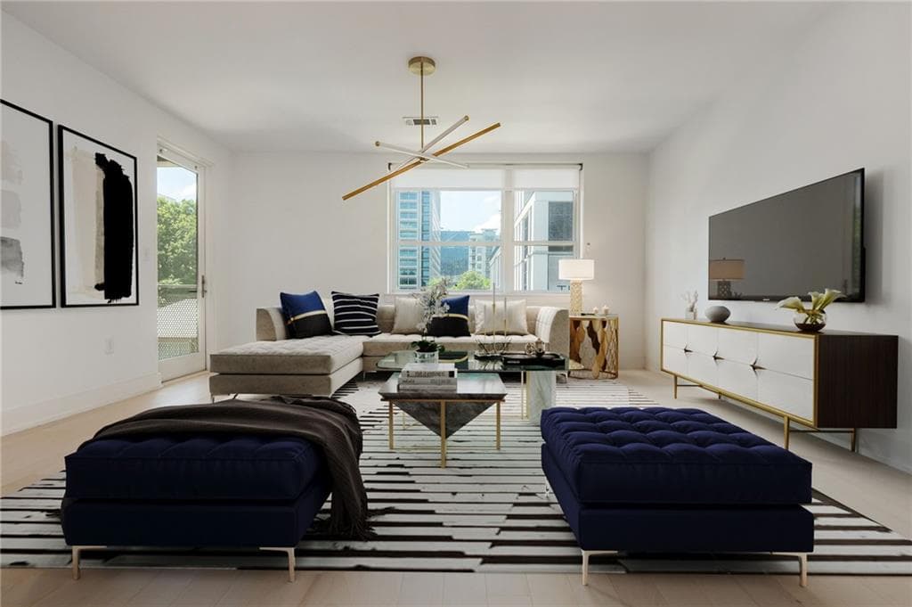 1 bedroom, 1 bathroom, 1,020 sq ft condominium sold at 775 Juniper Street 515, Atlanta, GA 30308