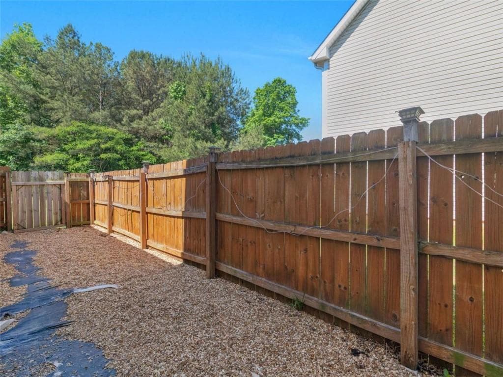 3 bedroom, 3 bathroom, 1,662 sq ft single family residence for sale at 165 Brasch Park Drive, Grantville, GA 30220 — photo 6