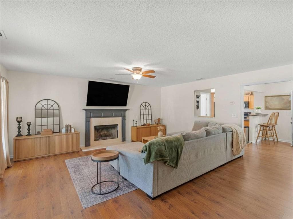 3 bedroom, 3 bathroom, 1,662 sq ft single family residence for sale at 165 Brasch Park Drive, Grantville, GA 30220 — photo 7