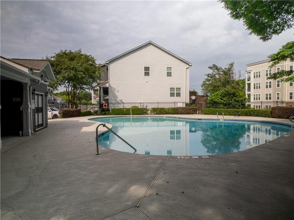 4 bedroom, 4 bathroom, 1,326 sq ft townhouse for sale at 1060 Liberty Parkway 413, Atlanta, GA 30318 — photo 4