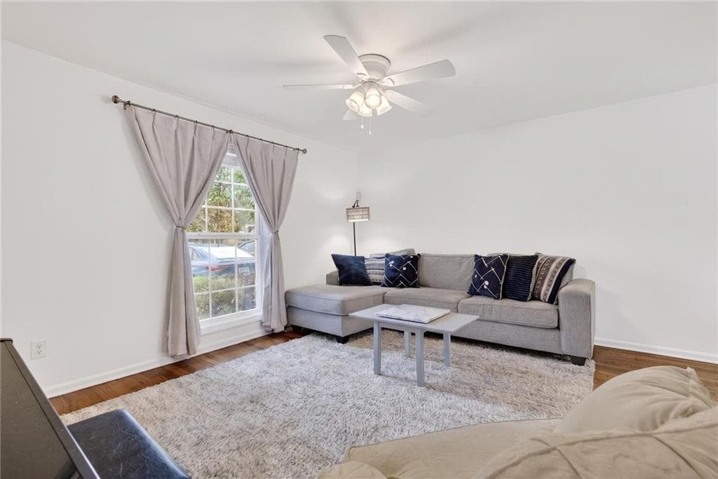 2 bedroom, 3 bathroom, 1,214 sq ft townhouse for sale at 816 Summer Place, Norcross, GA 30071 — photo 8