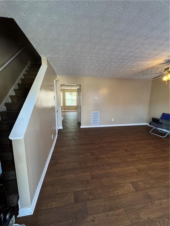 3 bedroom, 3 bathroom, 1,339 sq ft townhouse for rent at 5869 Strathmoor Manor Circle, Lithonia, GA 30058 for $1,730 a month — photo 2