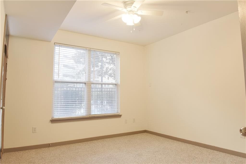 2 bedroom, 2 bathroom, 1,166 sq ft condominium for sale at 390 17th Street 2024, Atlanta, GA 30363 — photo 8