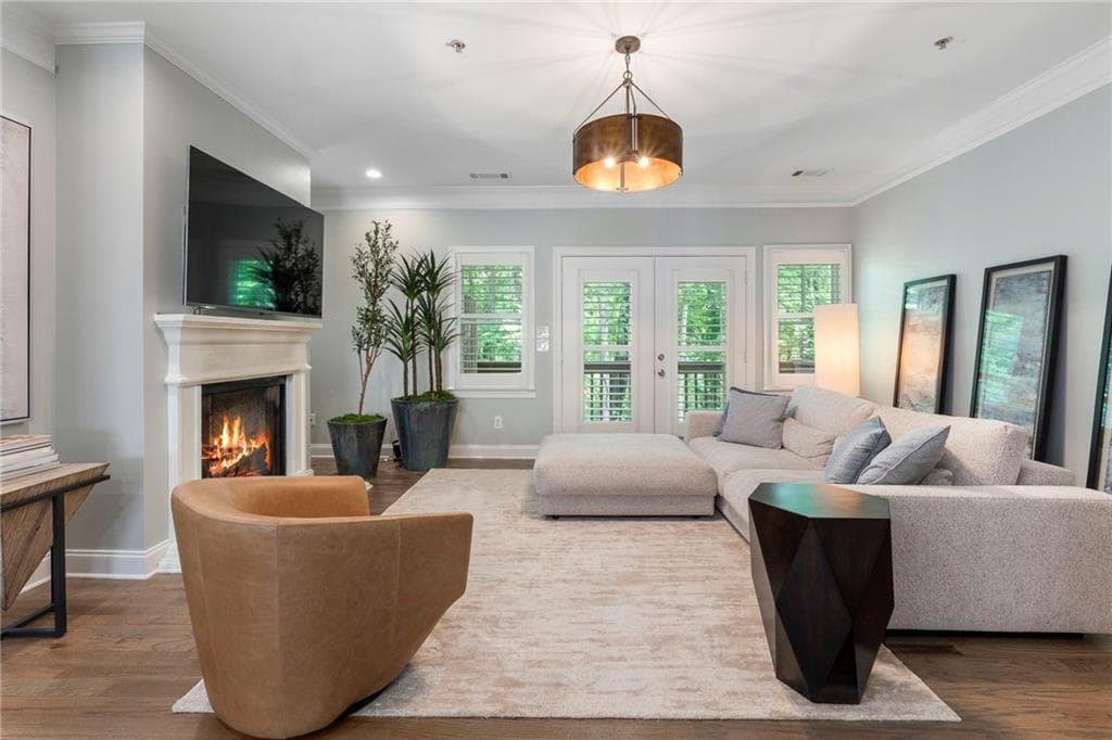 3 bedroom, 4 bathroom, 1,941 sq ft townhouse for sale at 402 Wade Creek Road, Alpharetta, GA 30009 — photo 4