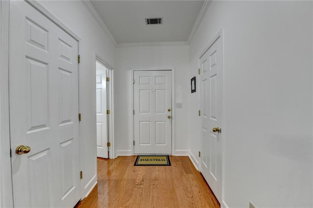2 bedroom, 3 bathroom, 1,798 sq ft condominium under contract at 2865 Lenox Road 409, Atlanta, GA 30324 — photo 2