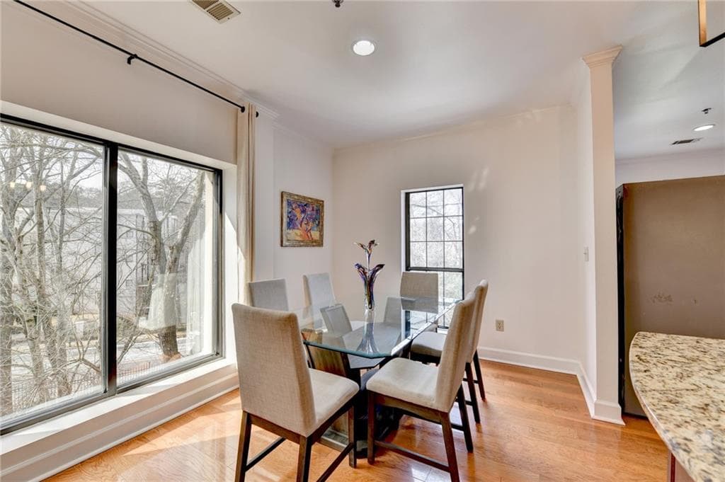 2 bedroom, 3 bathroom, 1,798 sq ft condominium under contract at 2865 Lenox Road 409, Atlanta, GA 30324 — photo 7